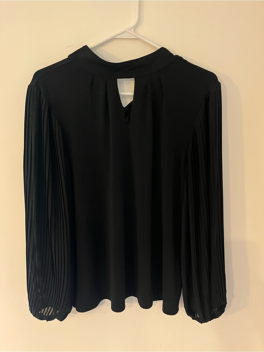 Lord & Taylor Black Long-Sleeve Pleated-Sleeve Top